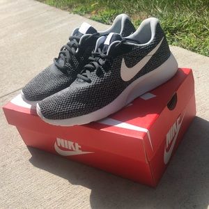 Nike Tanjun Shoes - New With Box